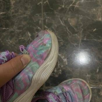 Sneaks Up Ayakkabıda Önlerde Ve Yanlarda Açılma