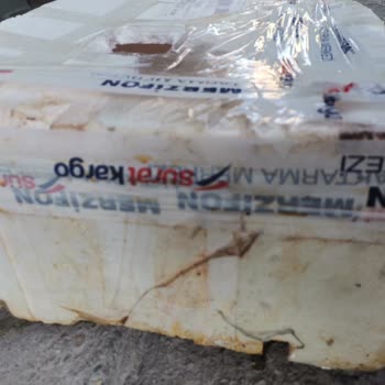 Sürat Kargo Kırılmış Malzeme Parçalanmış Kutu
