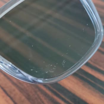 Emporio Armani Atasun Dan Aldığım Armani Gözlük Camları Kendi Kendine Dökülüyor