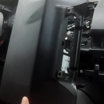 Dacia Sandero 1.0t Yetkili Serviste Kırılan Parçalar!