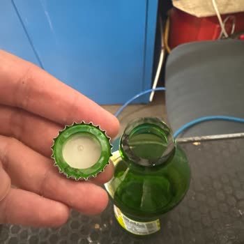 Beypazarı Maden Suyu Beypazarı Kapağı Açarken Kırılan Şişe!