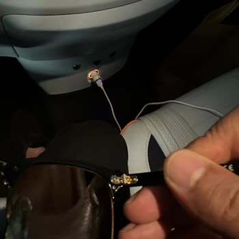 Atasun Optik Defolu Farklı Renkte Gözlük Verdi