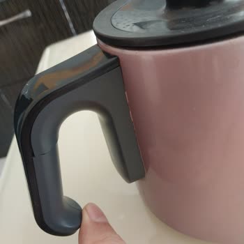 Arzum Çaycı Demlik Kulpu Çatlağı