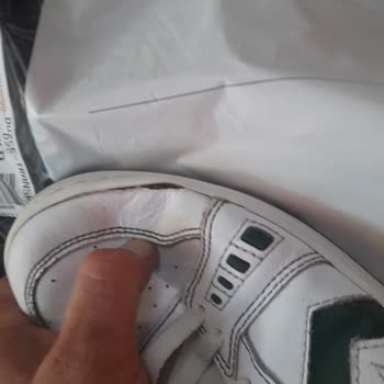 Converse Mağduriyeti 2 Ayda Yırtılan Deri Ayakkabı