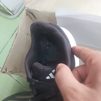 adidas Ayakkabı Yırtılma Ve Red Yemesi