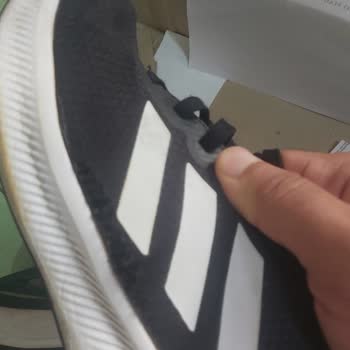 adidas Ayakkabı Yırtılma Ve Red Yemesi