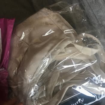 Fluffy Turkey Yanlış Renk Çanta Gönderdi