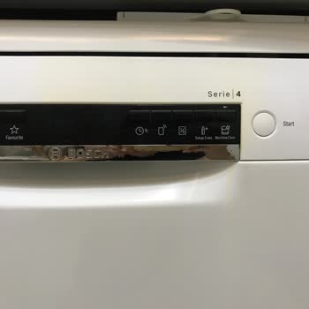 Bosch Bulaşık Makinesi Kapağında Sarı Lekelenme!