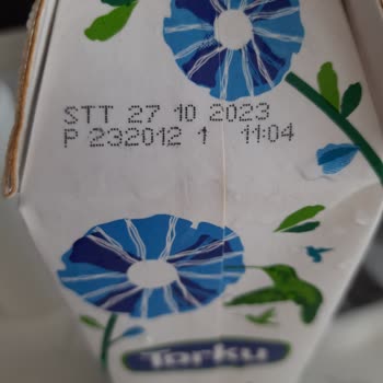 Alt Tarafı Cezvede Süt Isıtıyordum, Patlayan Süt Torku...