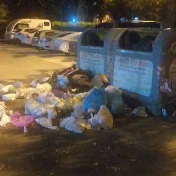 Etimesgut Belediyesi Çöp Konteyner Yerine Konmuyor