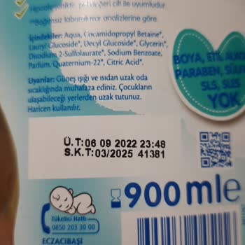 Uni Baby Bebek Şampuanı Göz Yakıyor!