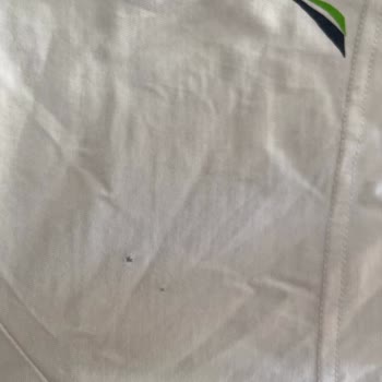 Nautica Yırtılan Ürününün Arkasında Durmuyor