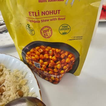 Tada Etli Nohuttaki Azcık Et