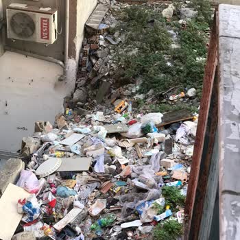 İBB - İstanbul Büyükşehir Belediyesi Mahalle Arası Çöplük