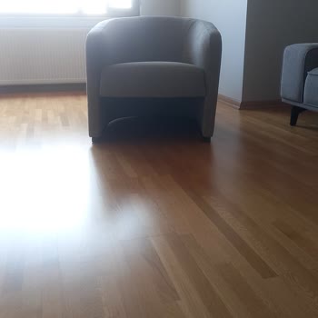 Enza Home Koltuk Takımının Berjeri Yamuk Ve Lekeli.