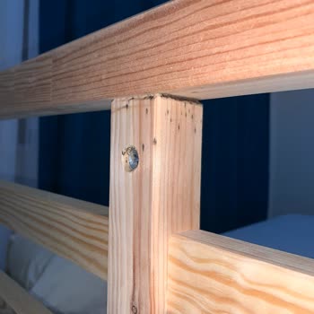 IKEA Tarva Karyolada Tahta Kurusu Problemi