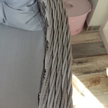 İstikbal Lagün Bahçe Takımı Koltuk Kenar İpleri Can Yakacak Derecede Acıtması