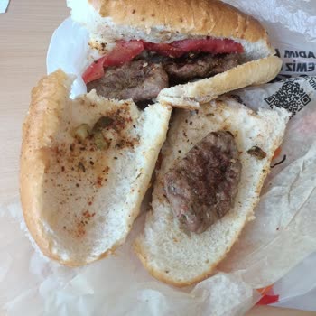 Köfteci Yusuf Soğuk Eksik Ve Tatsız