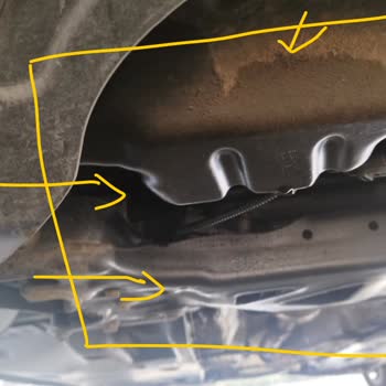 arabam.com Arabam Bakım Sonrası Yağ Damlatıyor