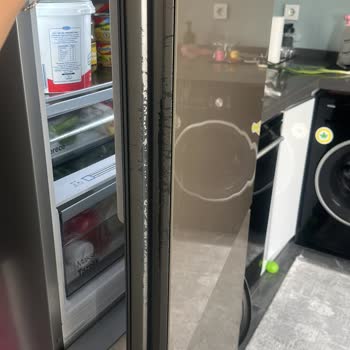 Vestel Buzdolabı Şişe Rafının Dişi Kırıldı