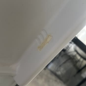 Vestel Buzdolabı Şişe Rafının Dişi Kırıldı