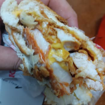 KFC Yanlış Ve Kötü Ürün Yolluyor