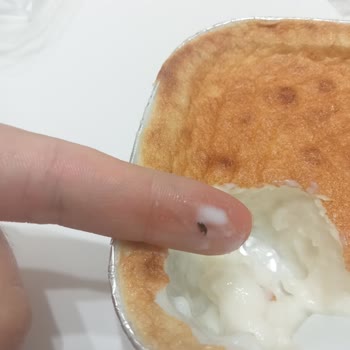 BİM Tatlının İçinde Siyah Böcek Vardı