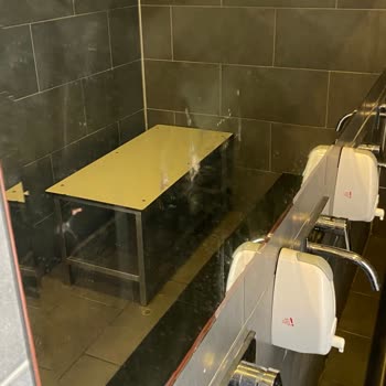 Köfteci Yusuf Kocaeli Ovacık Şube Mescit Kokuyor