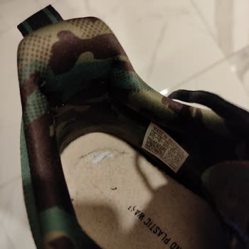 Adidas İç Taban Parçalanması