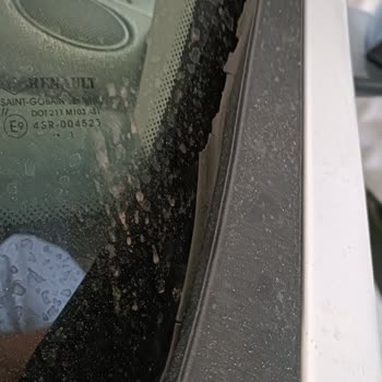 Renault Fluence Ön Cam Bakaliti