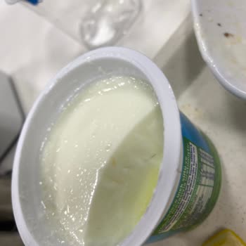 Sütaş Yoğurt İçerisinde Yabancı Madde