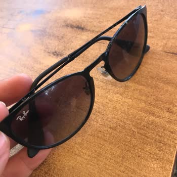 Rayban Gözlük Camı Soyulur Mu