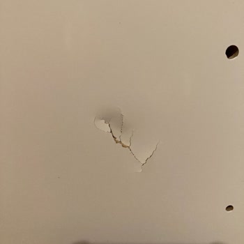 IKEA Hasarlı Ürünü Teslim Edip Sorunu Çözmüyorlar!