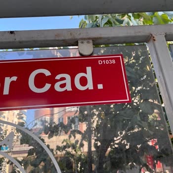 BURULAŞ B24 Şoförü Araçtan İndirdi!