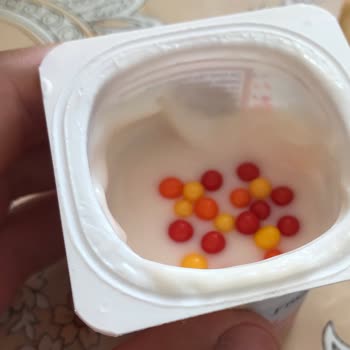 Danone Tikveşli Meyveli Yoğurtun Yarısı Yok!