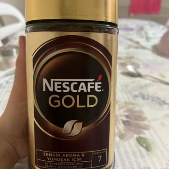Son Kullanma Tarihi Geçmediği Halde İçinde Ağlar Oluşan Nescafe Gold