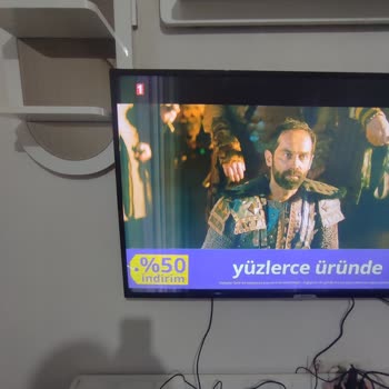 Onvo Marka Televizyon Ekranda Kaymalar Ve Yeşil Çizgiler