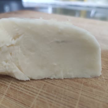 Tarsüt Peynirden Kıl Çıktı