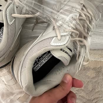 Skechers Shoe Showing Wear Within a Week