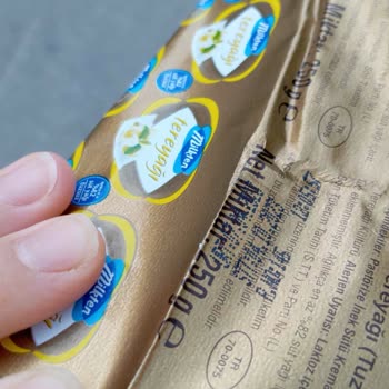 A101 Milkten Marka Tereyağının Küf İçinde Olması