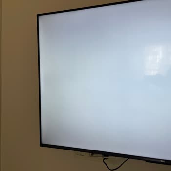 TCL Televizyon TCL Android TV Ekran Gölgeleri