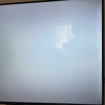 TCL Televizyon TCL Android TV Ekran Gölgeleri