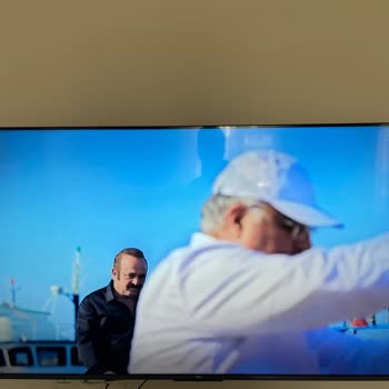 TCL Televizyon TCL Android TV Ekran Gölgeleri