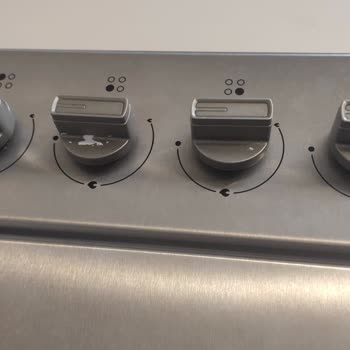 Arçelik Ocak Düğmeleri Soyulmaları