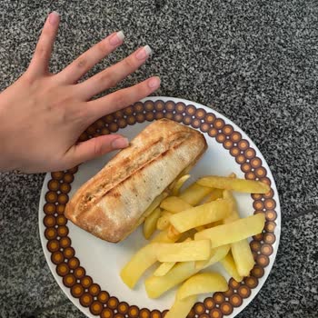 Domino's'un Porsiyonların Azlığı Ve Ürün İçeriklerine Uymayışı