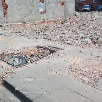 Pendik Belediyesi İnşaat Alanı Tehlikesi