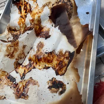 Koroplast Pişirme Kağıdı Fırın İçerinde Alev Aldı.