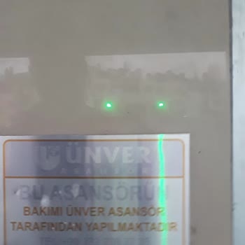 Konya Büyükşehir Belediyesi Beyşehir Çevre Yolu Üzerindeki Yürüyen Merdivenlerin Kapalı Olması