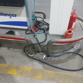 TotalEnergies İstasyonları LPG Pompa Arızası Ve İnsanların Hayatlarını Tehlikeye Atıyorlar.