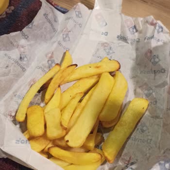 Domino's Pizza Büyük Bot Patates Siparişi, Gelen Patates